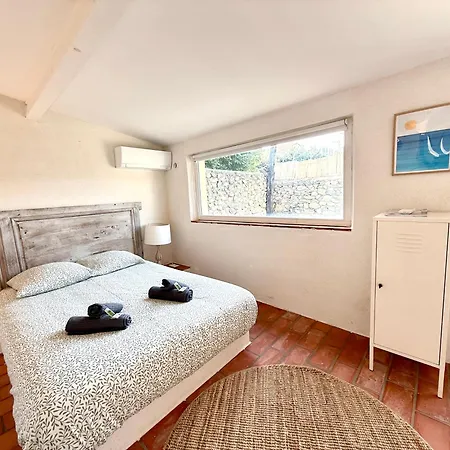 Solea Avec Petit Bassin Et Proche Plages * Sanary-sur-Mer